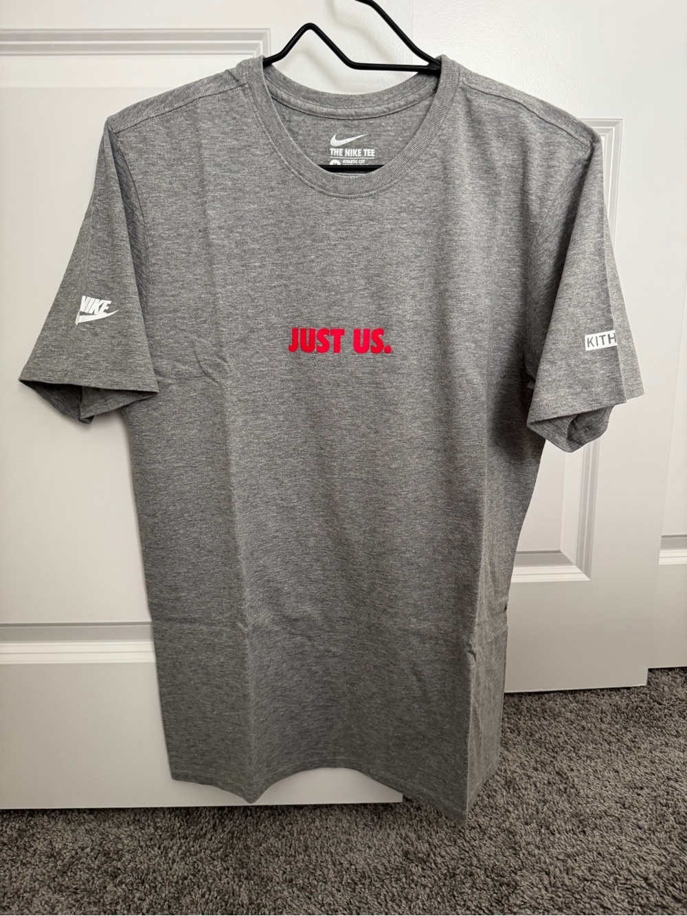 KITH x NIKE "Just Us" T-Shirt Size M
Excellent condition